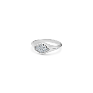 Eksklusiv signet ring i 18 karat hvidguld fra Ro Copenhagen, med diamanter