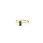 18 karat guld ring med grøn turmalin fra Ro Copenhagen